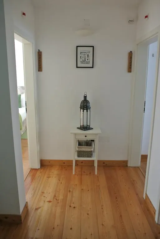Calcada Guesthouse 塔维拉 招待所