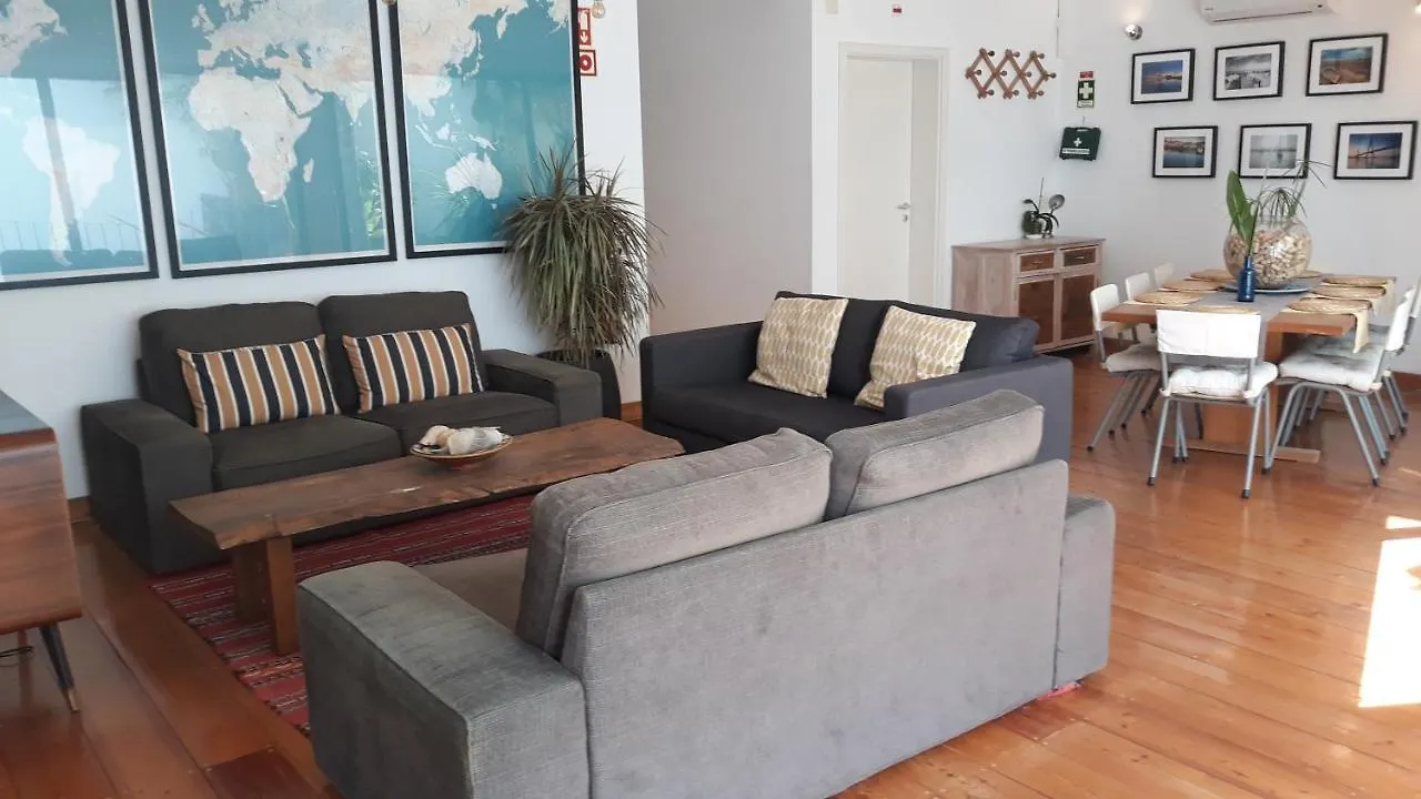 Calcada Guesthouse 塔维拉 3*,