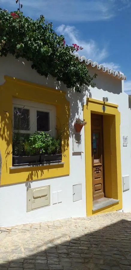 Calcada Guesthouse Tavira Maison d'hôtes